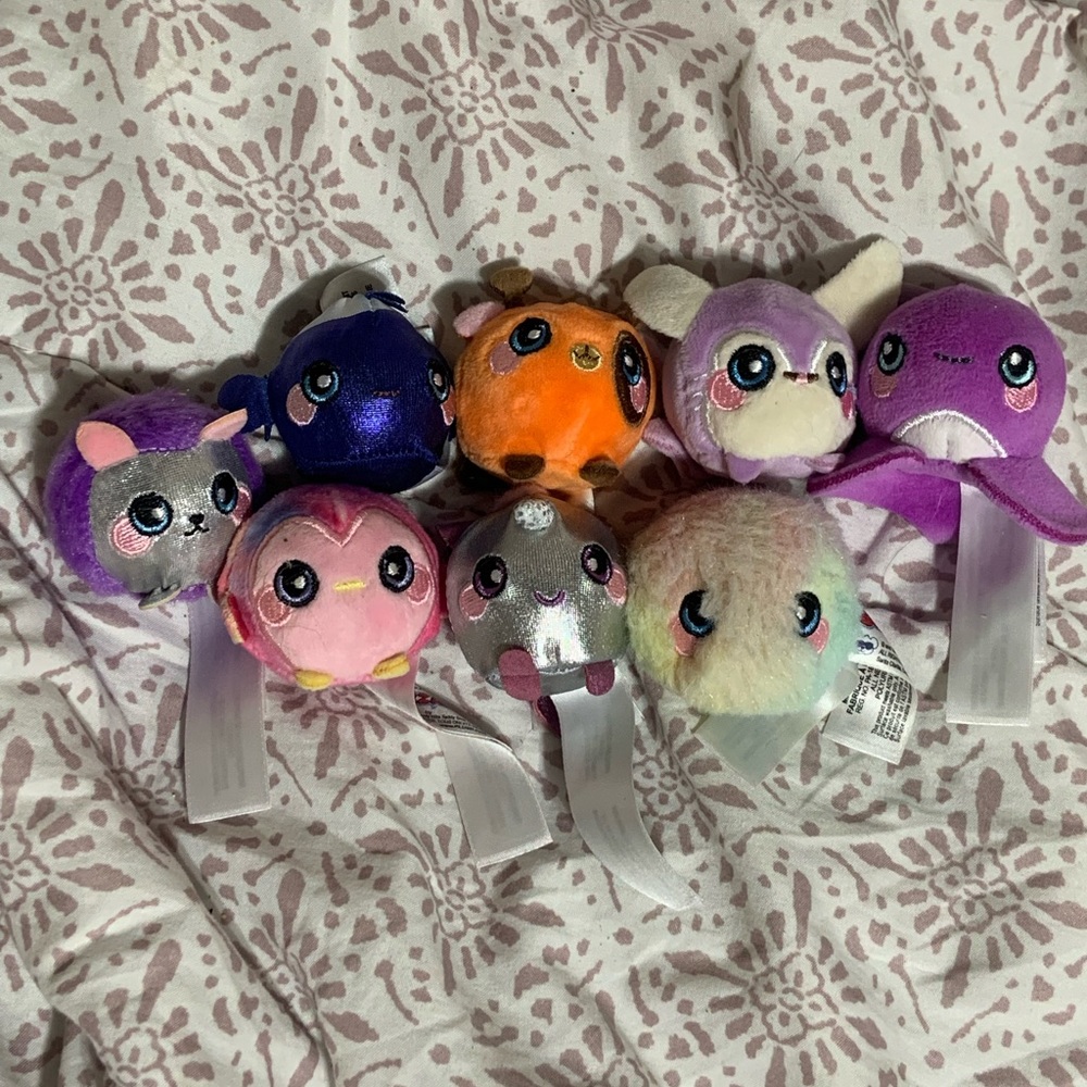 8 squeezamals